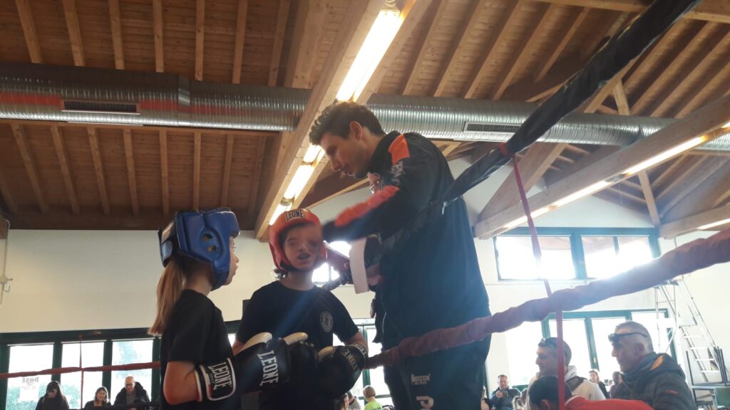 Il Pugilato Oltre il Ring: Fondamenti Tecnici e Valori Formativi di una Disciplina Senza Tempo